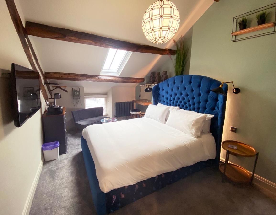 The Hive At Poppi-Red Bed & Breakfast Хоксхед Екстериор снимка