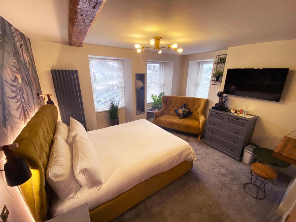 The Hive At Poppi-Red Bed & Breakfast Хоксхед Екстериор снимка