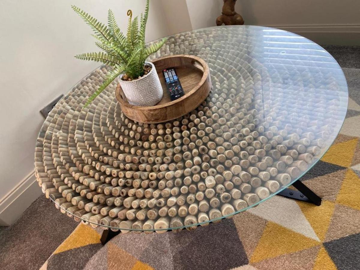 The Hive At Poppi-Red Bed & Breakfast Хоксхед Екстериор снимка